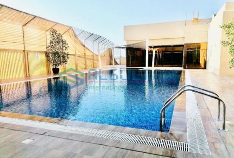 مجمع سكني متكامل للإيجار