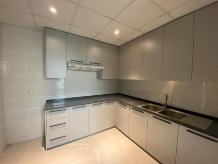 فيلا للإيجار فى سار - الشمالية