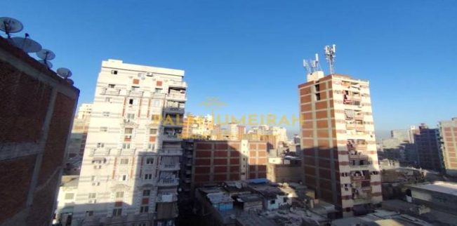 شقة للبيع فى محرم بك - قسم محرم بك - الإسكندرية