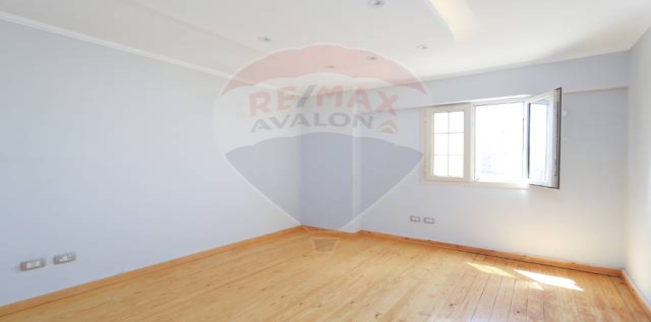 Apartment For Sale In Smoha - Qism Sidi Gabir - Alexandria