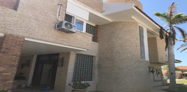 فيلا للبيع فى قسم مارينا العلمين السياحي - مطروح
