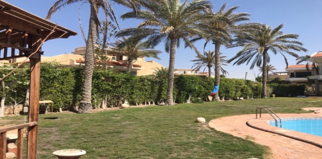 فيلا للبيع فى قسم مارينا العلمين السياحي - مطروح