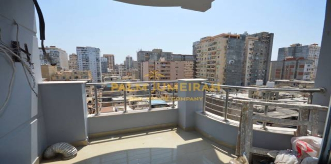 شقة للبيع فى كامب شيزار - قسم باب شرقي - الإسكندرية