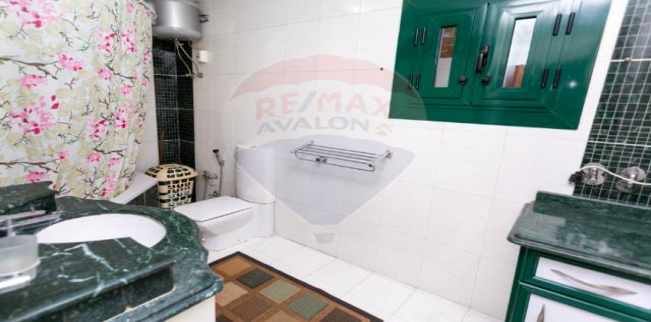 شقة للبيع فى سبورتنج - قسم سيدى جابر - الإسكندرية