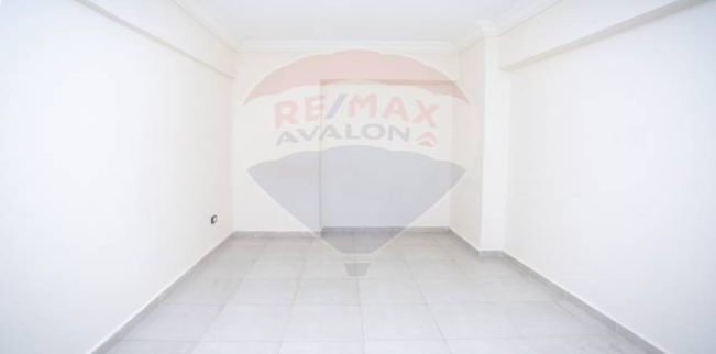 شقة للبيع فى سيدي بشر بحري - قسم المنتزه - الإسكندرية